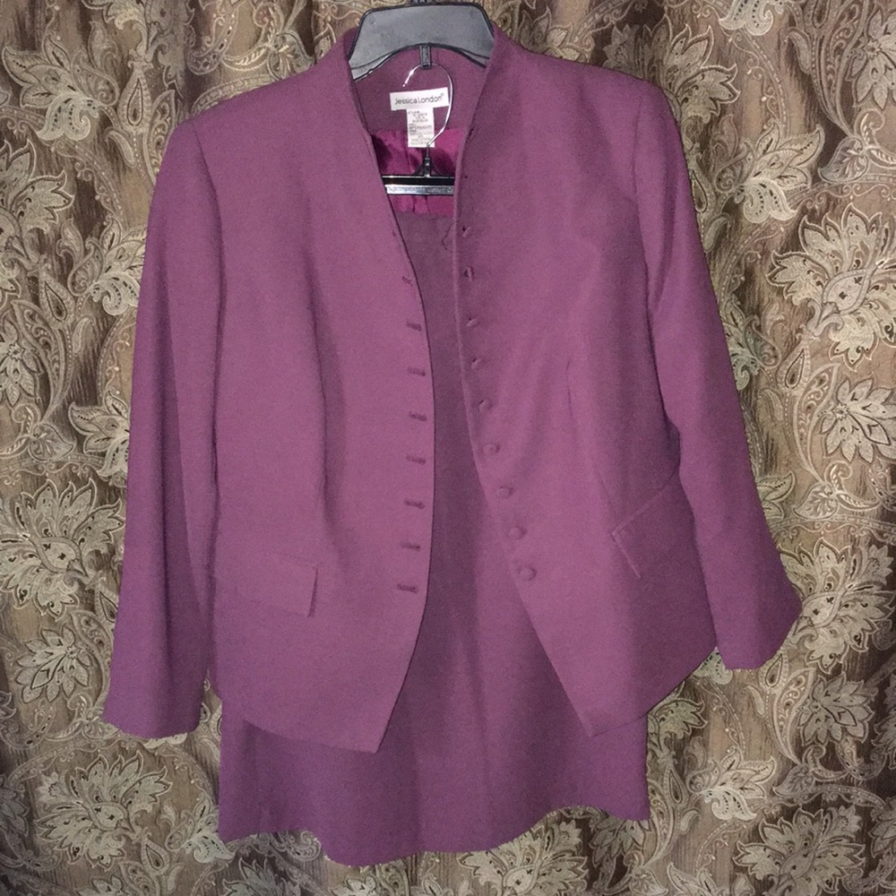 Eleven button power skirt suite